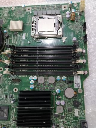 Placa Base Dell T5500 0CRH6C con Xeon 2.4Ghz.