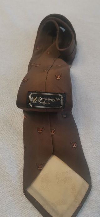 Corbata de Seda Marrón con Estampado