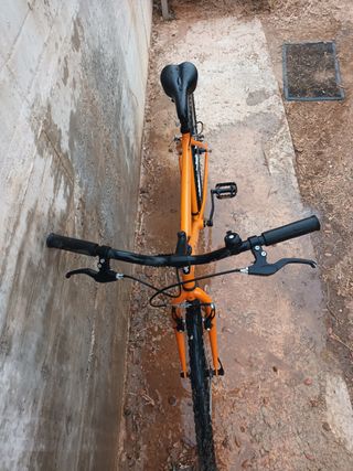 Bicicleta Naranja Btwin
