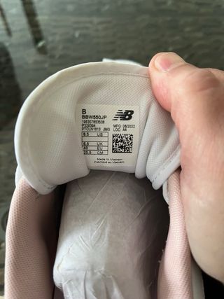 Zapatillas New Balance Blancas y Rosas
