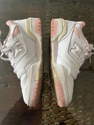 Zapatillas New Balance Blancas y Rosas