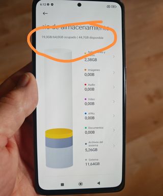 Xiaomi Redmi Note 10 Pro con cargador