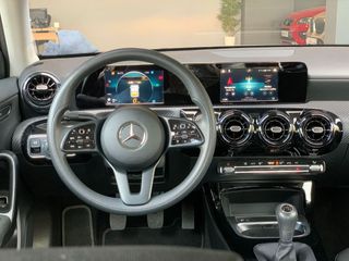 MERCEDES-BENZ Clase A Sedan A 180