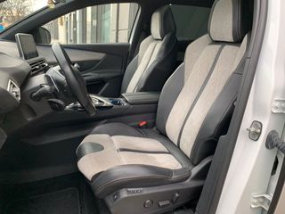 PEUGEOT 3008 Hybrid 300 eEAT8 GT Line