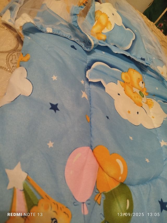 Zanzariera con materassino e cuscino