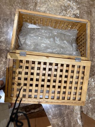 Baúl de almacenaje de madera de pino