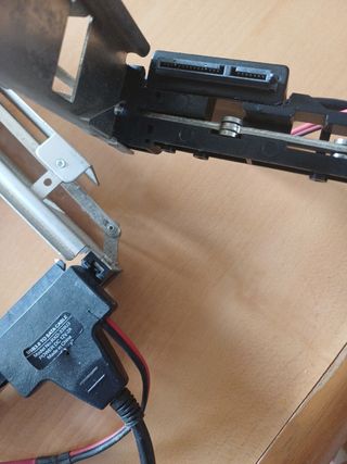2 Bahías Externas SATA para Disco Duro