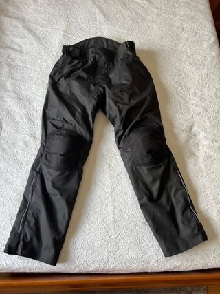 Conjunto Moto Chaqueta y Pantalón