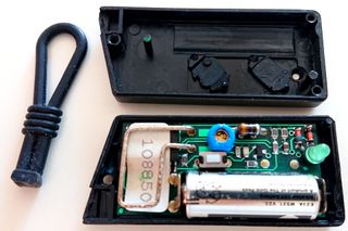 Coppia di telecomandi radiocomandi per cancelli