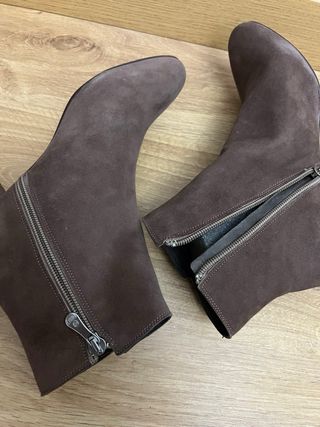 Botines marrones con estrellas 37