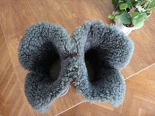 Botas UGG grises talla 39