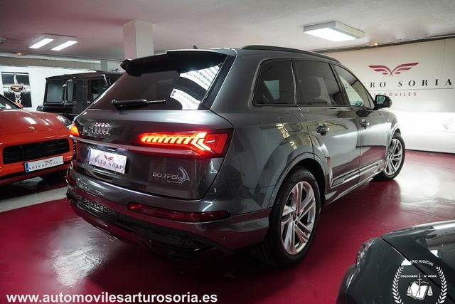 Audi Q7 2021
