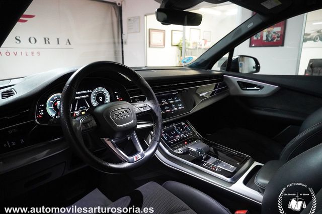 Audi Q7 2021