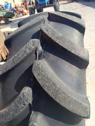 Tractor New Holland L85