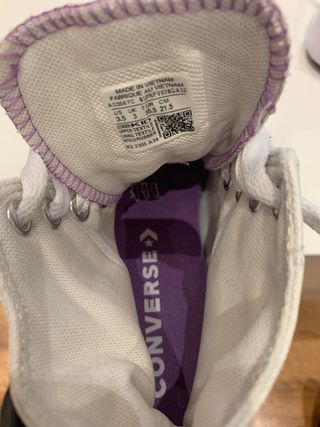 Converse plataforma blancas y moradas