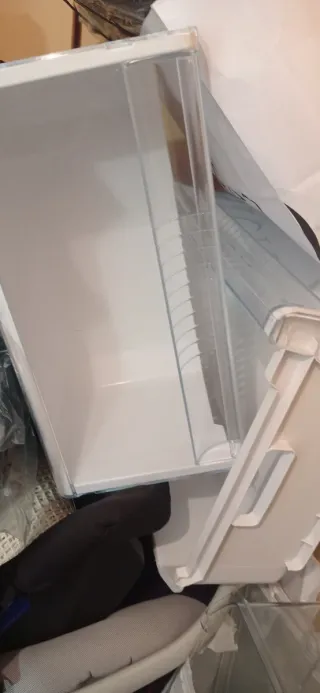 Piezas para frigorífico KGN33X71/07
Combi Bosch170