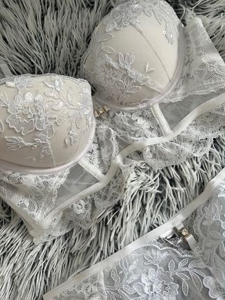 Conjunto Corsé y Tanga Sexy Encaje