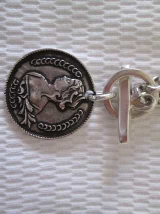 COLLAR PLATA CON MONEDA GRANDE ENVEJECIDA