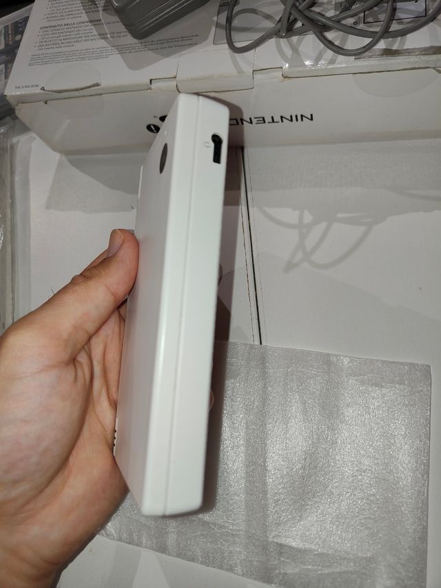 Nintendo DS Blanca Completa con Caja y Manuales