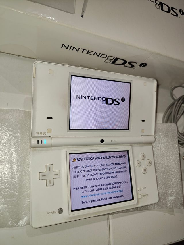 Nintendo DS Blanca Completa con Caja y Manuales
