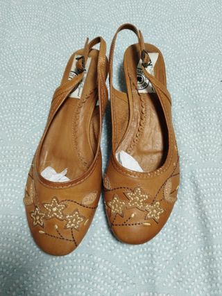 Zapatos elegantes marrones talla 37