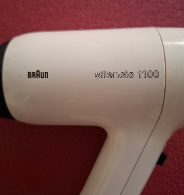 Secador de pelo Braun Silencio 1100