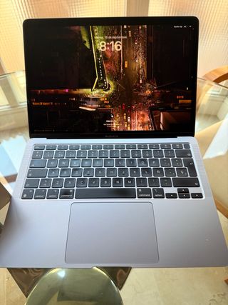 MacBook Air M1 16 GB Plata