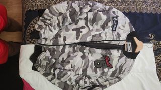 Chaqueta Bershka Camuflaje Talla M