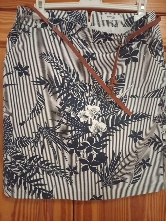 Falda Fórmula Joven Talla L Estampada