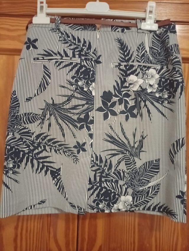 Falda Fórmula Joven Talla L Estampada