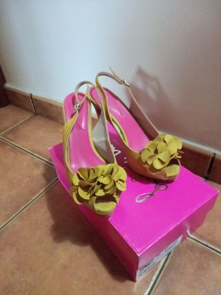 Zapatos Lolita Blu mostaza