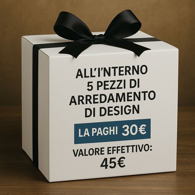 Box con 5 pezzi di arredamento 