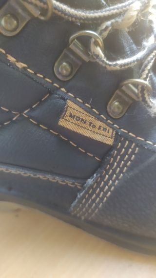 Botas de seguridad  (Mon to fri)