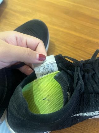 Zapatillas Nike Negras y Blancas