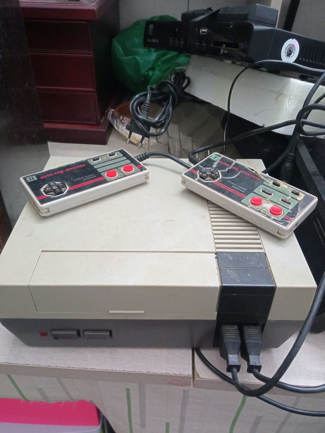 Consola Nintendo NES Falsa con 2 Joysticks