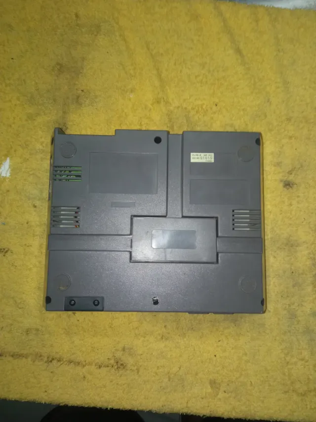 Consola Nintendo NES Falsa con 2 Joysticks