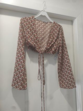 Blusa NOVA Manga Boca Sino SEXY- 5€