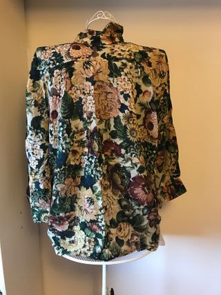 Camisa Zara Flores Talla M