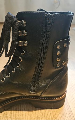 Botas Micuir Negras de piel. Dos puestas. Talla 39
