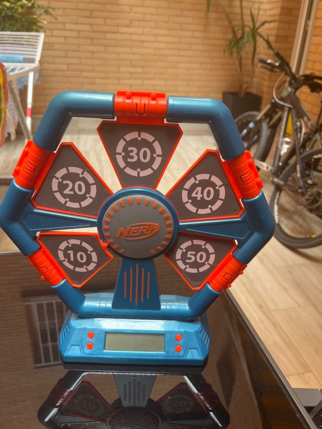 Diana Nerf con pantalla digital