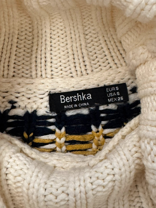 Jersey Bershka cuello vuelto estampado mujer