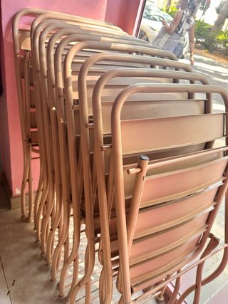 Sillas metálica plegables rosa nude 8 disponibles