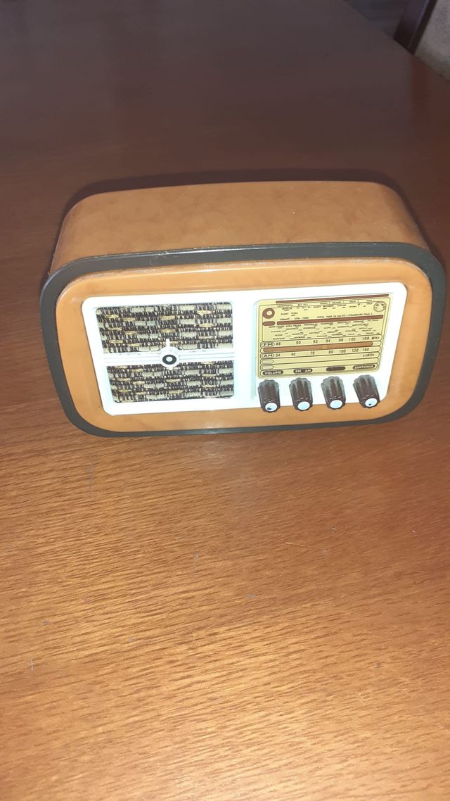 Réplicas de Rádios antigos para colecionar