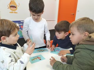 Se requiere Teacher de Inglés para Extraescolares.