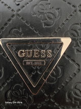 Portafoglio Guess nero trapuntato