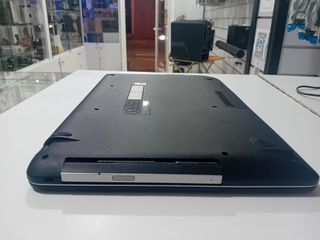 ASUS F540L Portátil Dorado, Windows 11
I3 1.7ghz