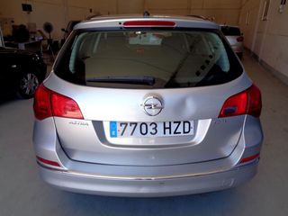 Opel Astra 2014