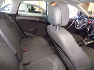 Opel Astra 2014