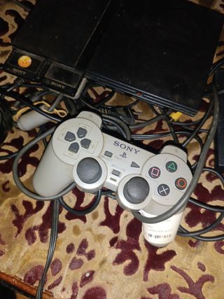 Ps2 Slim Negra + 2 Mandos