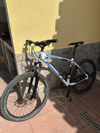 Bicicleta Giant Talon L
